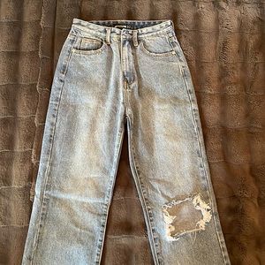 Size 2 dark wash jeans from pretty little thing.